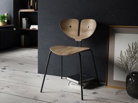 Chaise scandinave modèle Moth. 