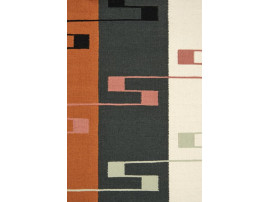 Tapis scandinave modèle VK8 charcoal / white / orange